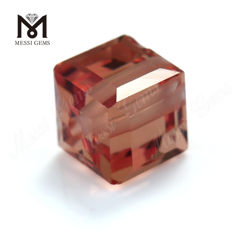 Gemas de vidrio sueltas de piedra de cambio de color transparente cortadas a máquina