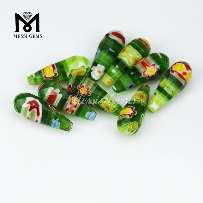 Perla de cristal de escarcha de Murano en forma de gota de color verde Millefiorie
