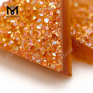 Piedras preciosas de ágata drusa natural de color ámbar de 12 * 12 mm de triángulo suelto