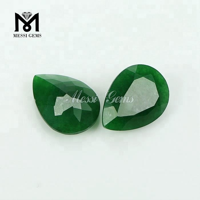 Piedra preciosa de jade verde natural talla pera facetada suelta