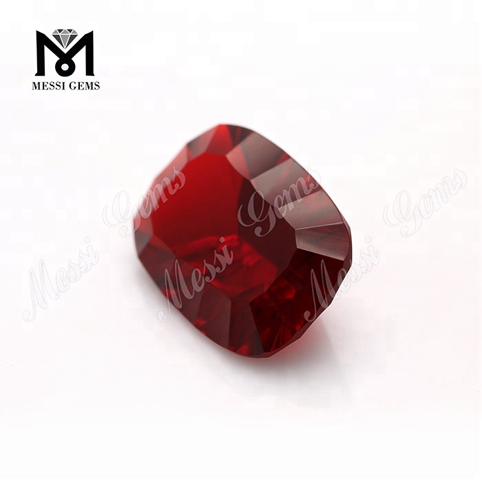 Precio de fábrica de Wuzhou Cojín de arte lapidario Corte cóncavo Piedras de vidrio de color rojo