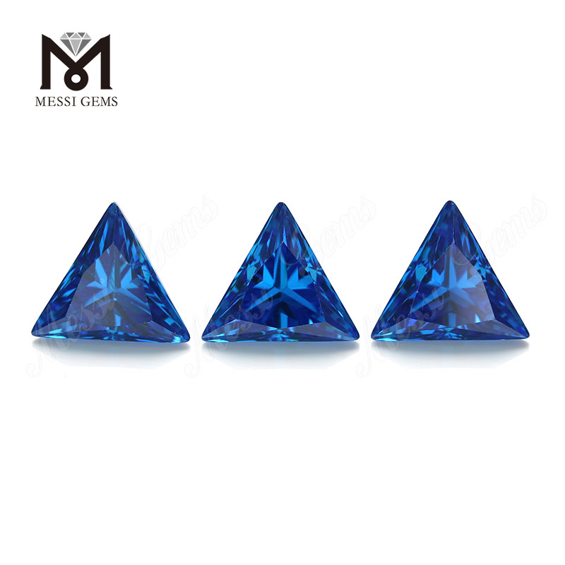 Triángulo de alta calidad Forma 12 * 12 mm Topacio azul CZ Precio de piedra de zirconia cúbica