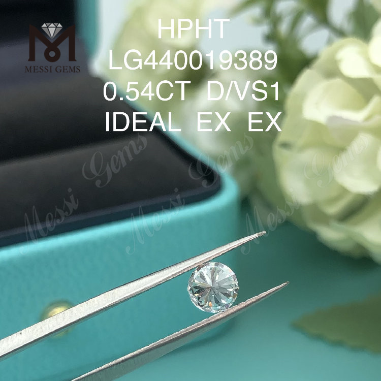 Diamantes manufacturados redondos BRILLIANT EX de 0,54 quilates D VS1 a la venta