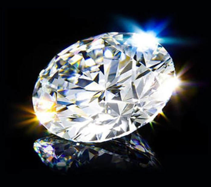 Diamante Moissanite
