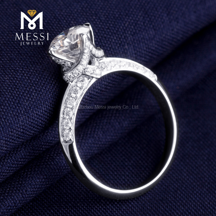 anillo de oro de 18k