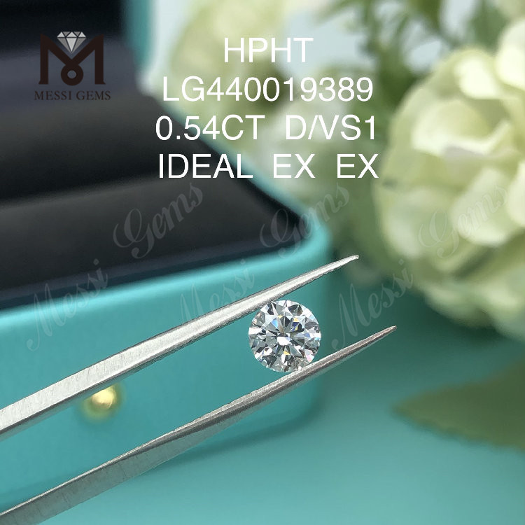 Diamantes manufacturados redondos BRILLIANT EX de 0,54 quilates D VS1 a la venta