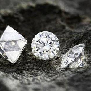 ¿La posición de mercado de los diamantes de laboratorio? 