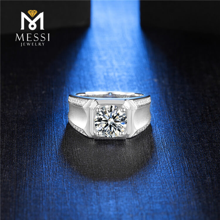 Compromiso de boda 14K 18k chapado en oro 925 anillos de plata esterlina 2CT 8mm Moissanite Man Ring