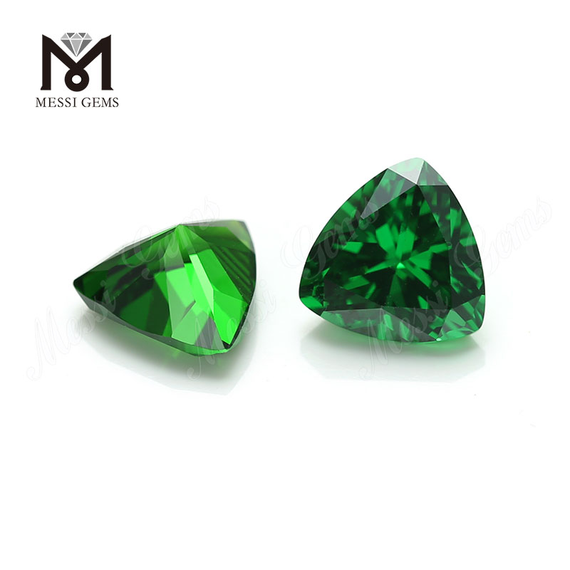 Precio al por mayor Trillion Cut 10x10mm Verde Cubic Zirconia Loose CZ Stone