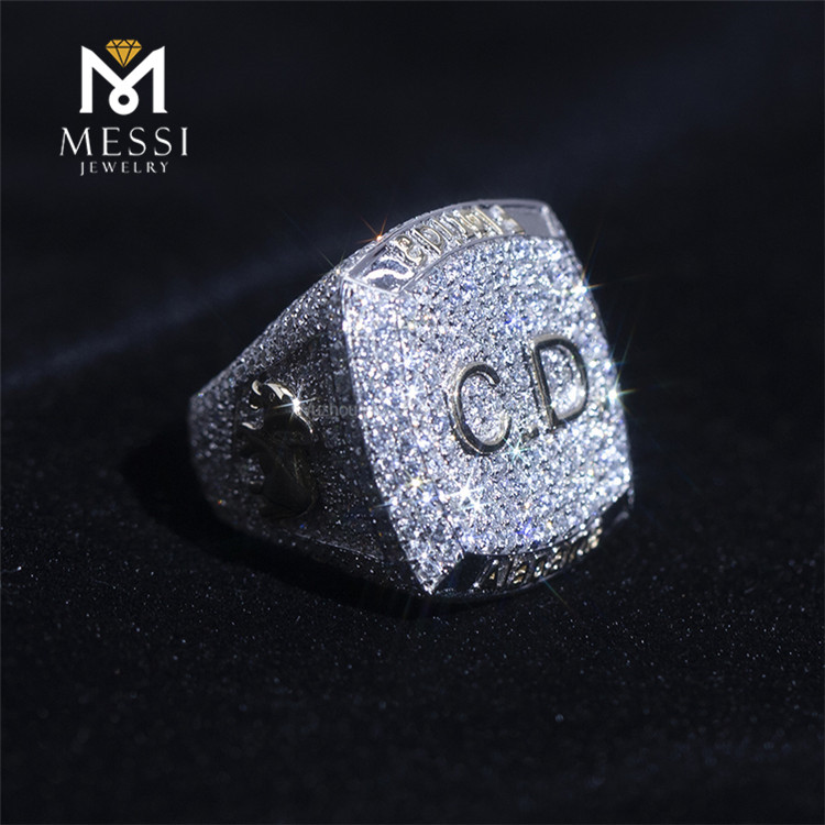 Los anillos CD Hiphop con diamantes de laboratorio de oro blanco de 18 quilates para hombres hacen una declaración de moda audaz