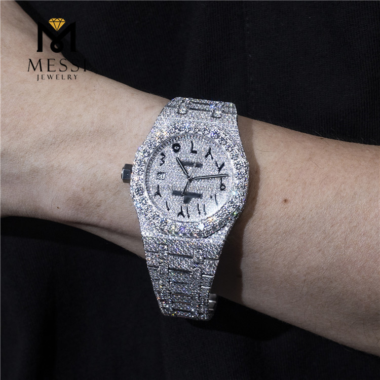 reloj cartier con diamantes moissanita