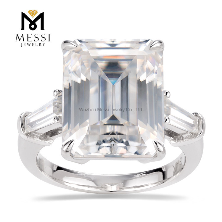 anillo de 3 diamantes