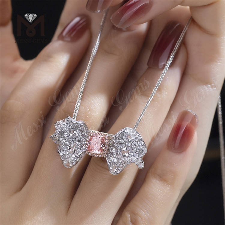 anillos de compromiso de diamantes de talla cojín rosa