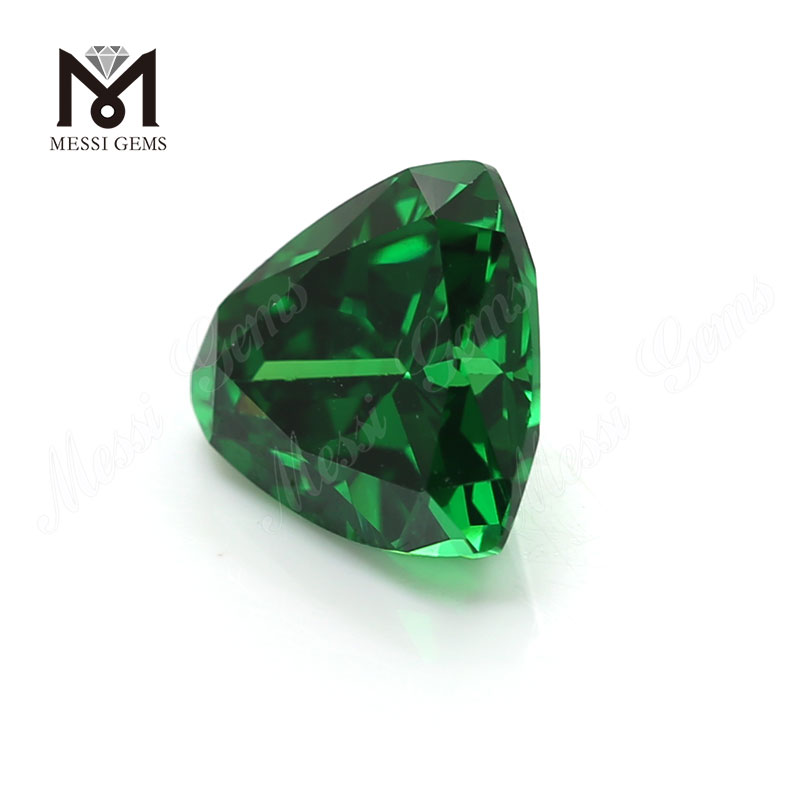 Precio al por mayor Trillion Cut 10x10mm Verde Cubic Zirconia Loose CZ Stone