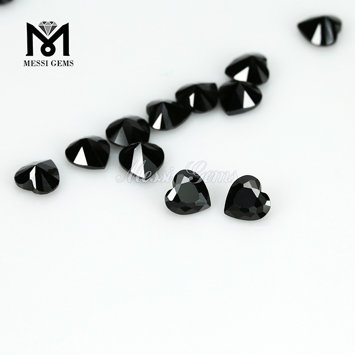 Piedras de zirconia cúbica negra de 5 x 5 mm con corte de corazón a precio mayorista