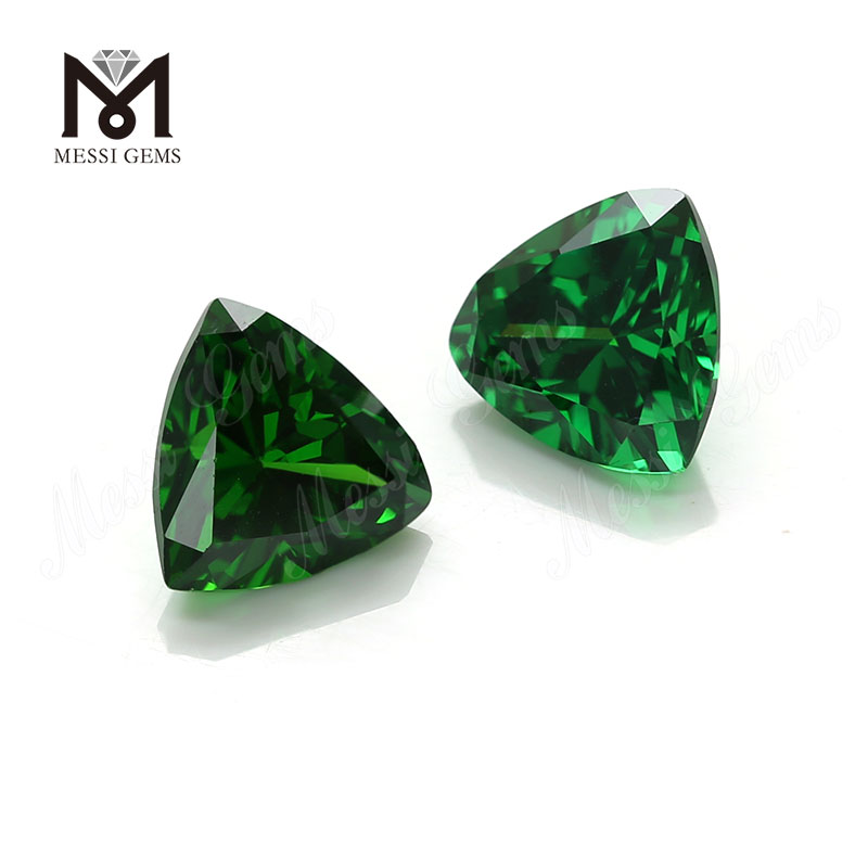 Precio al por mayor Trillion Cut 10x10mm Verde Cubic Zirconia Loose CZ Stone