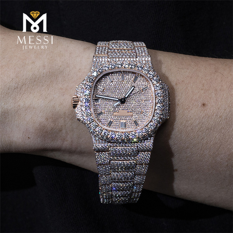 reloj helado de moissanita